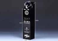 O troféu preto do cristal, altura de 240mm personalizou as concessões de vidro