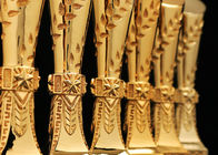 Bônus final do ano chapeado ouro da forma do cilindro do troféu de Polyresin para o pessoal da empresa