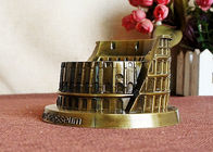 Réplica romana das atrações turísticas de Colosseum, modelo famoso da simulação da construção de Itália