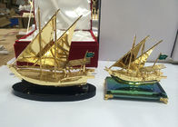 Metal lembranças culturais árabes da liga/modelo árabe do barco de pesca com base de cristal
