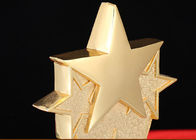 A altura personalizada do copo 330mm do troféu do ouro o bronze de prata com 3D gravou a estrela