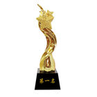 o copo do troféu do ouro do OEM da concessão da estrela da parte superior da resina personalizou Logo Texts