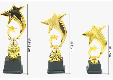 Copo plástico do troféu do logotipo feito sob encomenda com os tamanhos do projeto três da estrela opcionais